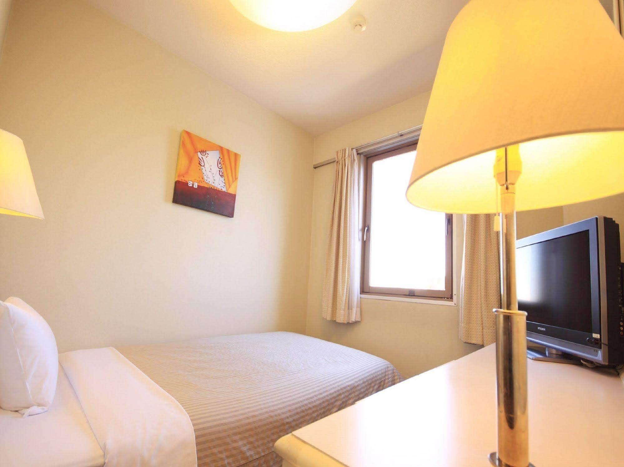 Hotel Route-Inn Kitamatsudo Ekimae Екстериор снимка
